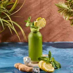 ليموناضة بالنعناع والزنجبيل